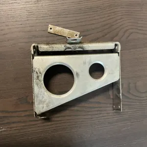 Piper Cherokee PA28-140 Engine Control Support Assy P/N 67206-00
